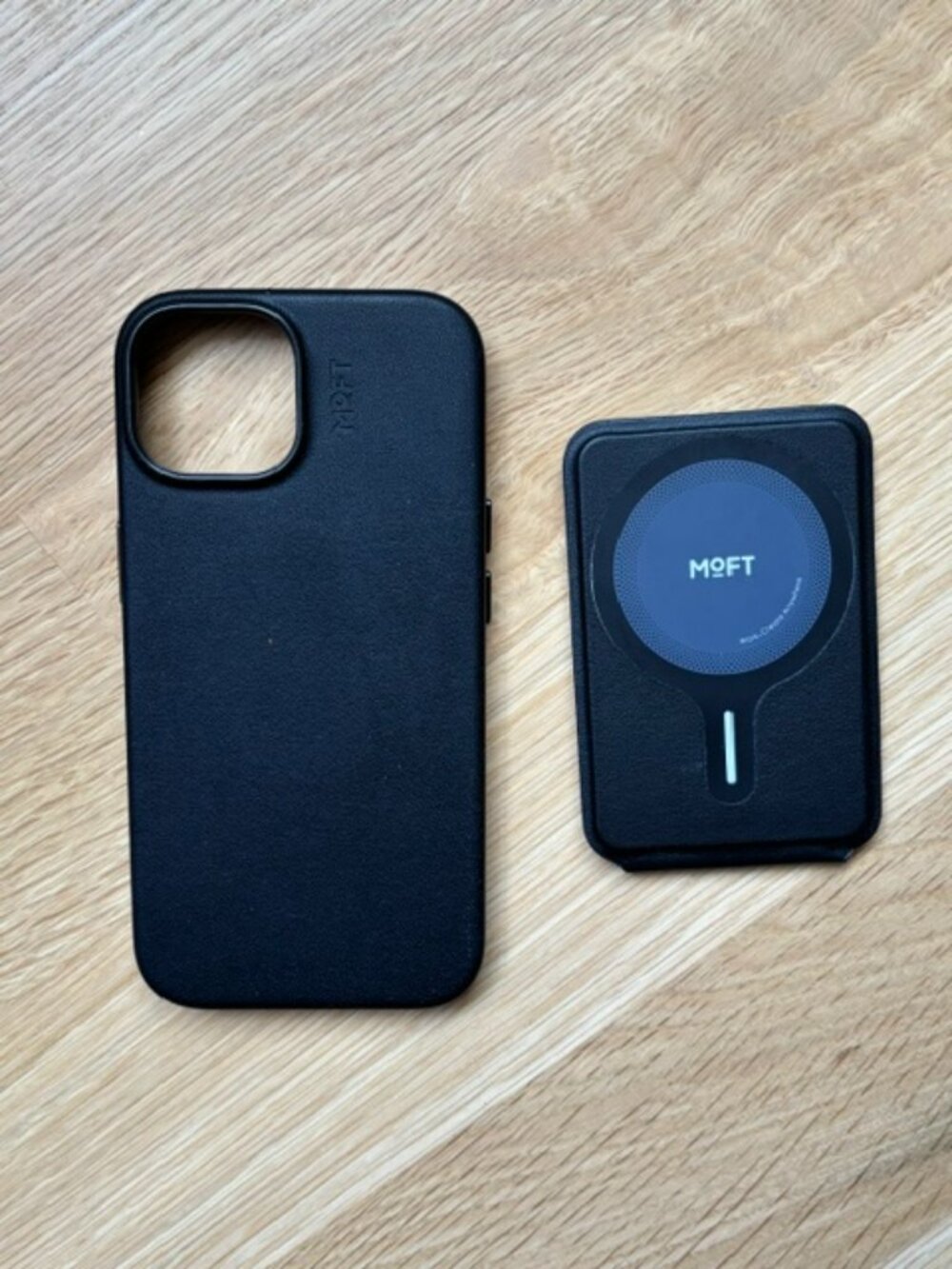 iPhone 15 MOFT Snap Caes and Snap Phone Tripod Stand
